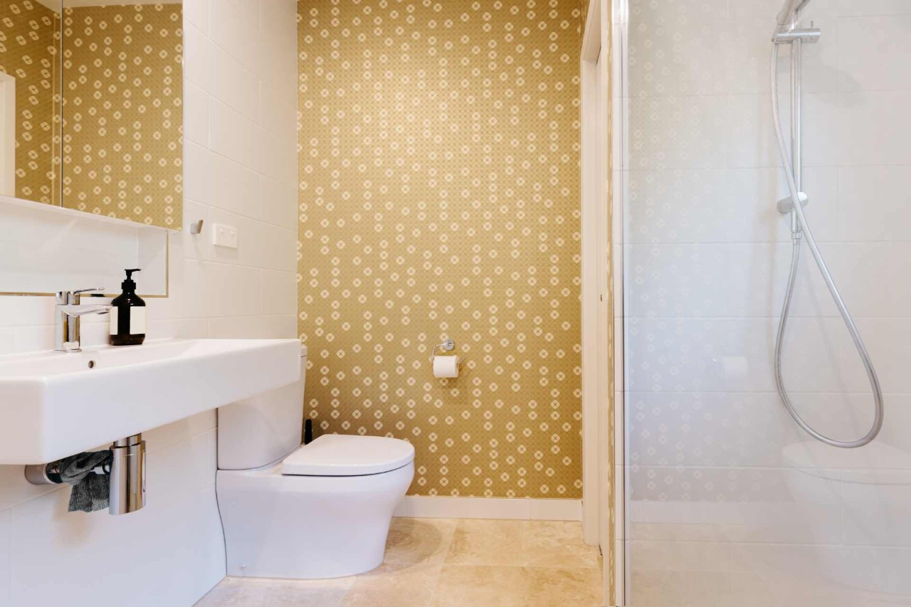 Wallpaper tips for small bathrooms, custom wallpaper for homes near Monroeville, Pennsylvania (PA)